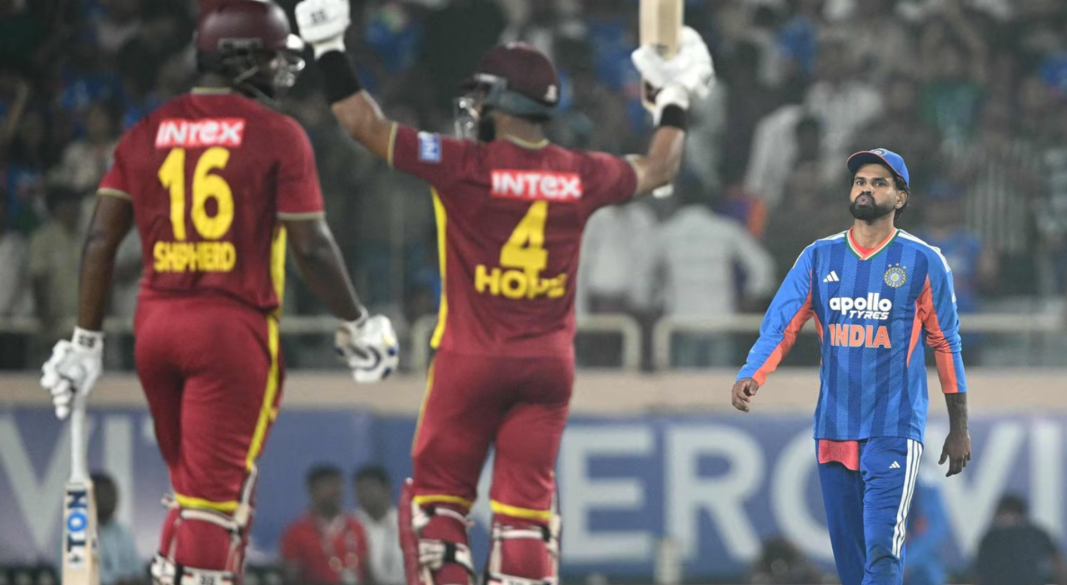 भारत के खिलाफ दूसरे T20 मुकाबले में शाई होप और शेरफेन रदरफोर्ड की बल्लेबाजी